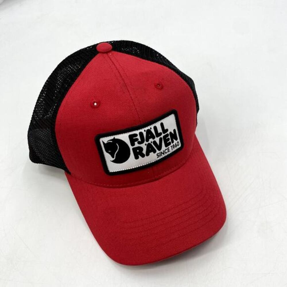 FJALLRAVEN‎ red mesh baseball cap